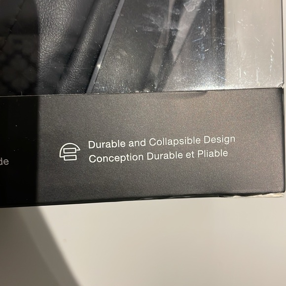 BNIB Skullcandy x Coca Cola Collaboration Wireless On-Ear Headphones - Picture 7 of 11